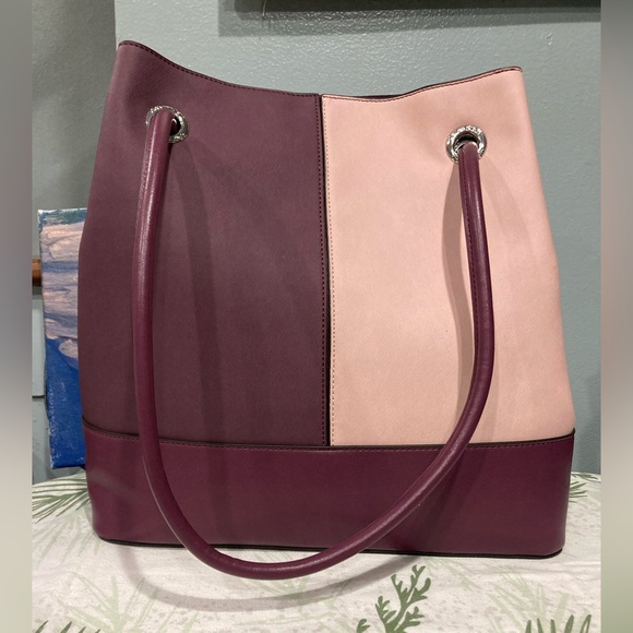 Calvin Klein Gabrianna Bubble Lamb North/South Key Item Tote, Rose Smoke - Picture 5 of 8